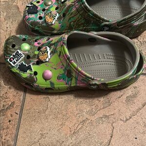 Women’s Camouflage Clogs with Fun Charms